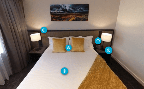 酒店房间床上的形象在身临其境雷竞技登录直播的学习课程
